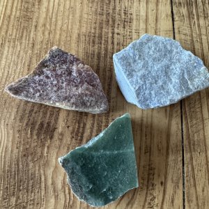 Aventurin, rå - flere farver